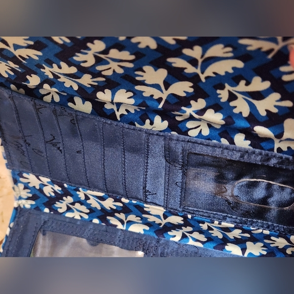 Vera Bradley blue lagoon gallery wallet - Picture 7 of 7
